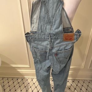 Levi’s overalls